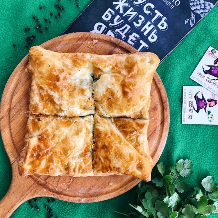 Слоеный хачапури